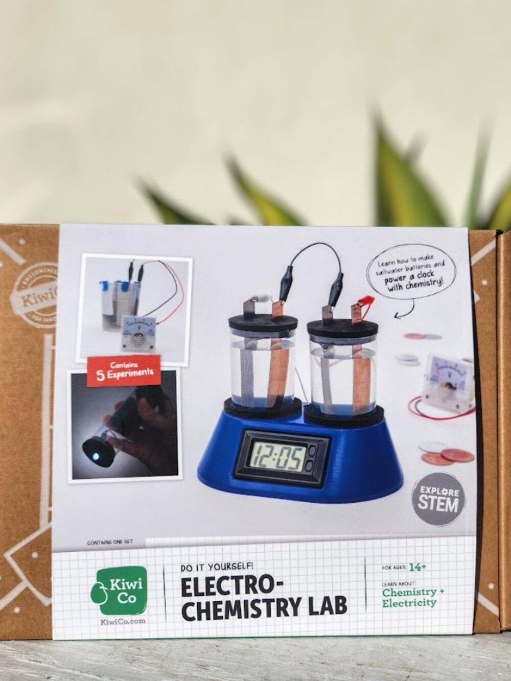 NEW KiwiCo. Kiwi Co. Electrochemistry Lab Chemistry Science Kit Battery Chemistr